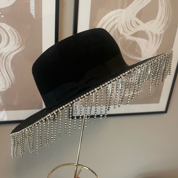 Accessories - UO felt brim fedora with rhinestone